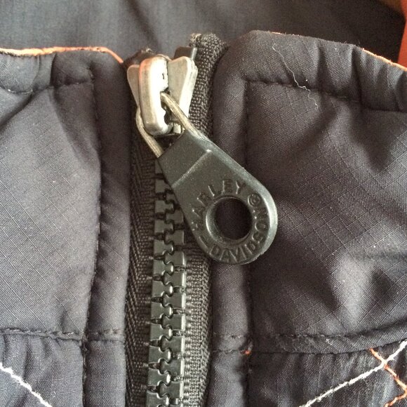 Harley Davidson Womens Quilted Puffer Vest XS Black Plaid Sleeveless Full Zip - Picture 4 of 7